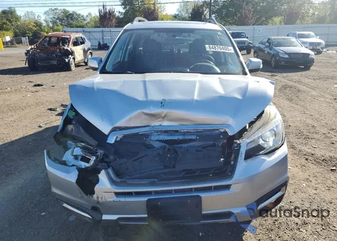 2017 Subaru Forester 2.5I Touring z USA, uszkodzony, nr VIN JF2SJAWC0HH525149